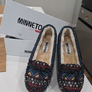 Minnetonka Women's Multicolor Patterned Moccasins NEW